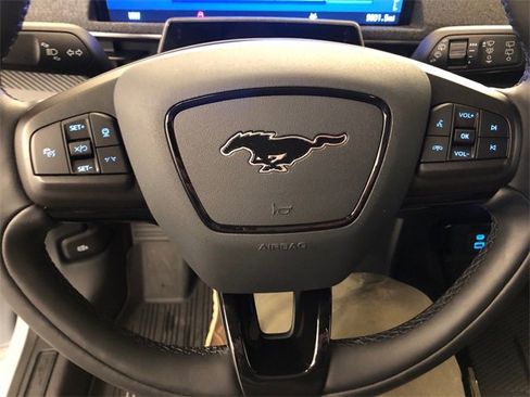 Used 2024 Ford Mustang Mach-E Premium image 19