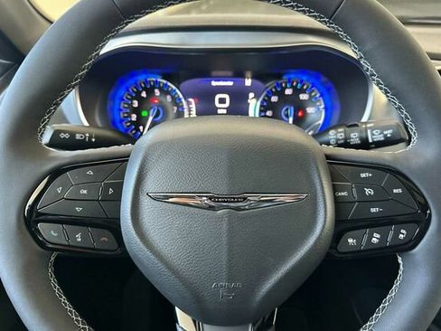 New 2025 Chrysler Pacifica Limited image 20