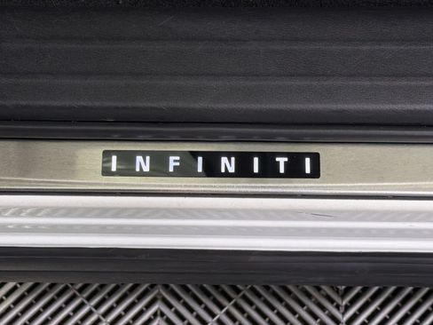 Used 2019 INFINITI QX60 Luxe w/ Sensory Package FWD image 16