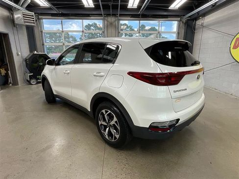 Used 2021 Kia Sportage LX FWD image 3