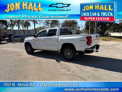 Used 2024 Chevrolet Colorado LT w/ LT Convenience Package II image 8