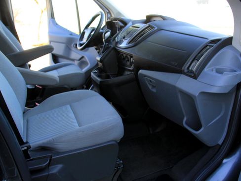 Used 2018 Ford Transit 350 XLT image 17