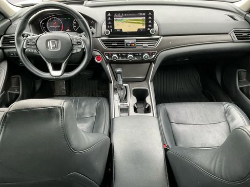 Used 2018 Honda Accord Touring image 12