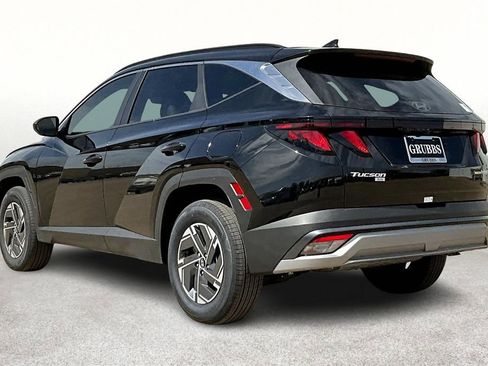 Used 2025 Hyundai Tucson Blue image 4