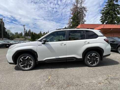 New 2025 Subaru Forester Limited image 5