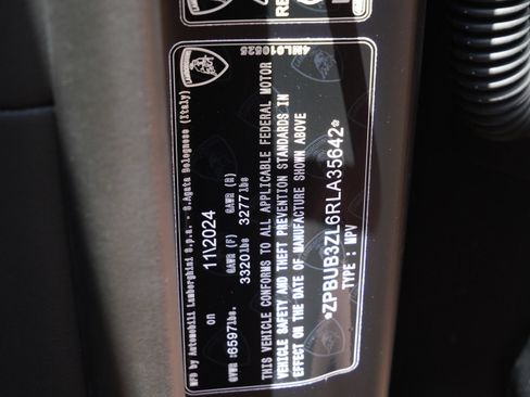 Used 2024 Lamborghini Urus S AWD/4WD image 27