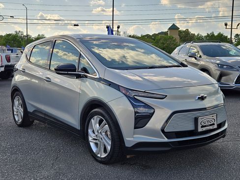 Used 2023 Chevrolet Bolt LT w/ Driver Confidence Package image 4