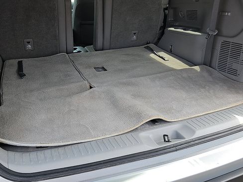 Used 2019 Toyota Highlander Limited FWD image 9