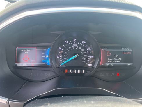 Used 2018 Ford Edge Titanium w/ Equipment Group 302A image 8