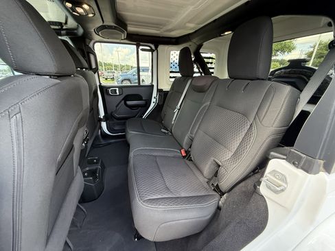 Used 2021 Jeep Wrangler Unlimited Sport AWD/4WD image 29