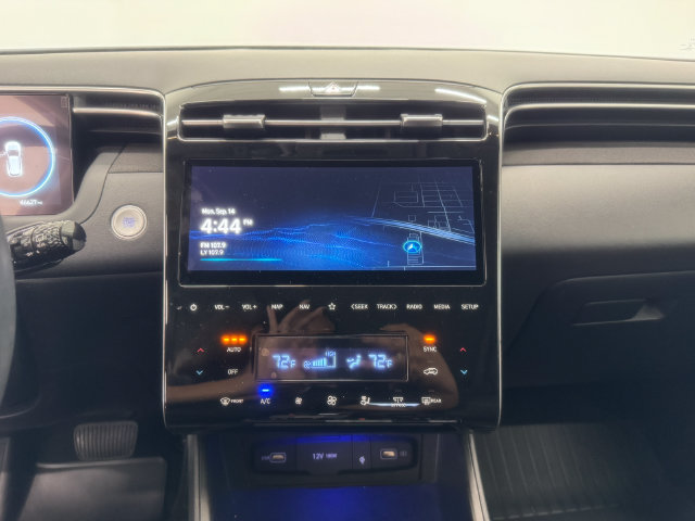 Used 2023 Hyundai Tucson Limited FWD image 4
