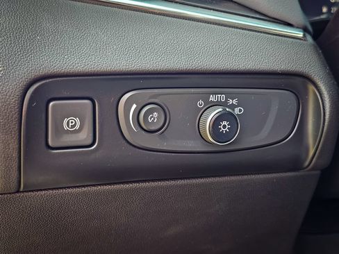 Used 2021 Buick Enclave Premium w/ Surround and Sites Package AWD/4WD image 18