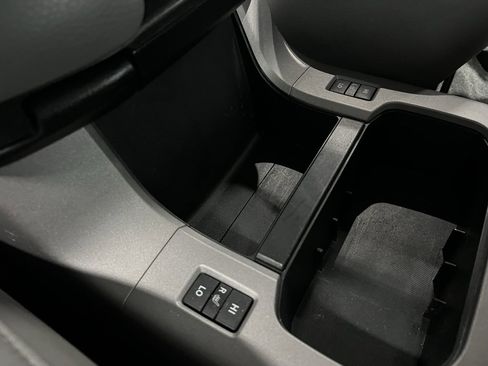 Used 2012 Toyota Sequoia Platinum image 31