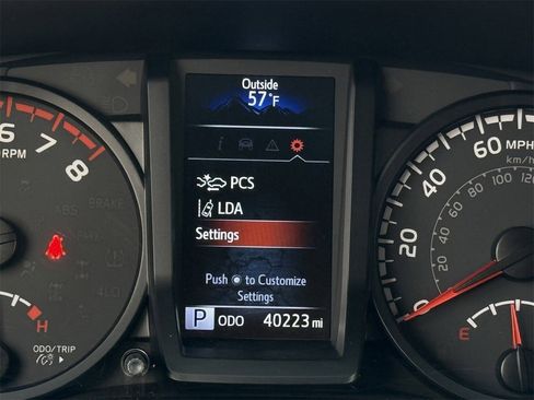 Used 2021 Toyota Tacoma SR w/ SR Convenience Package image 15