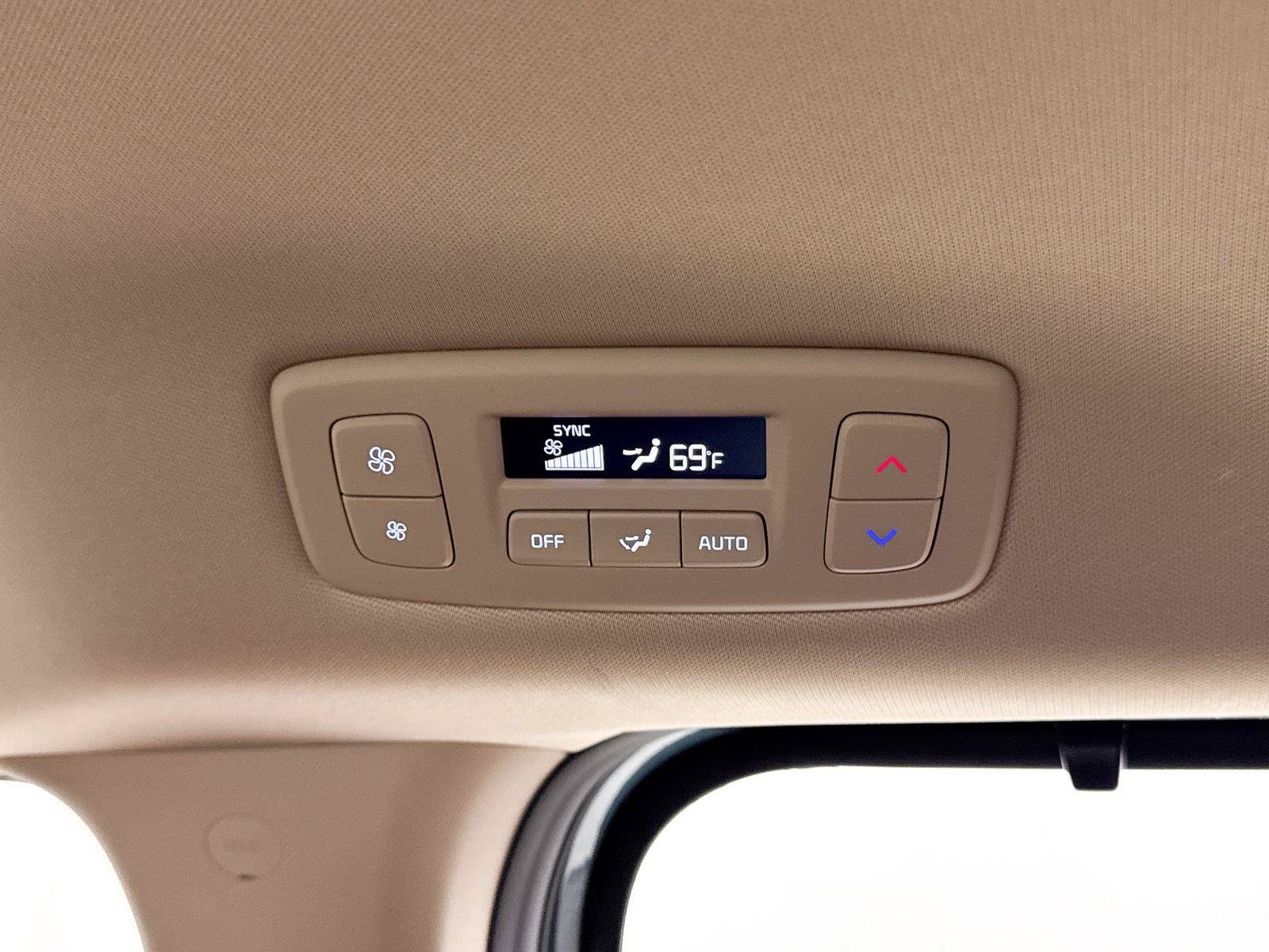 Used 2025 Kia Carnival SX FWD image 32