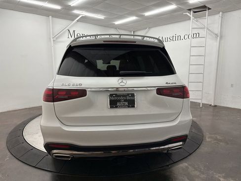 New 2026 Mercedes-Benz GLS 580 4MATIC image 6