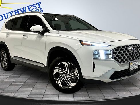Used 2022 Hyundai Santa Fe SEL w/ Convenience + Premium Package AWD/4WD image 3