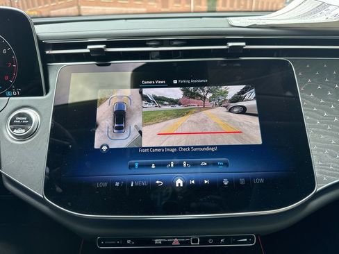 Used 2025 Mercedes-Benz E 350 4MATIC Sedan image 32