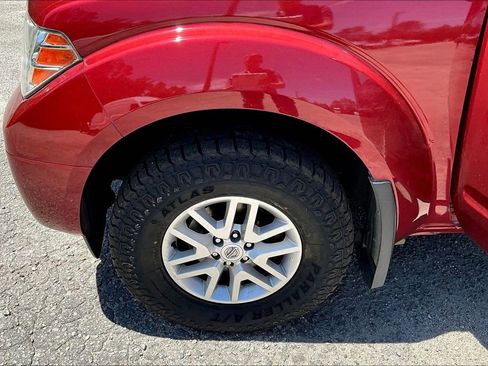 Used 2018 Nissan Frontier SV AWD/4WD image 9