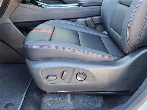 New 2026 Chevrolet Traverse RS image 4