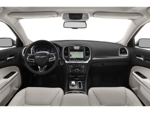 Used 2019 Chrysler 300 Touring w/ Sport Appearance Package RWD image 8