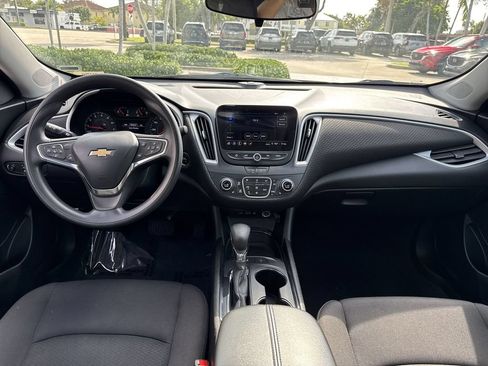 Used 2024 Chevrolet Malibu LT FWD image 14