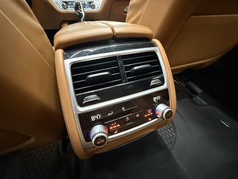 Used 2019 BMW 750i xDrive image 25