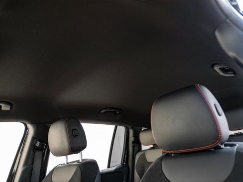 Used 2024 Mercedes-Benz GLB 250 image 27