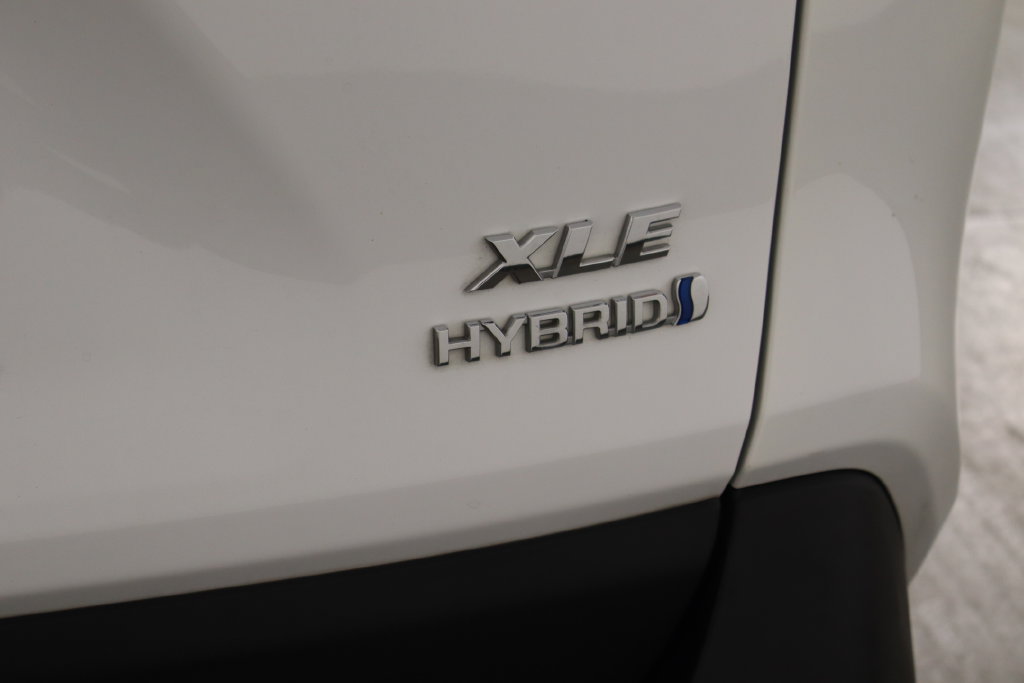 Used 2023 Toyota RAV4 XLE AWD/4WD image 43