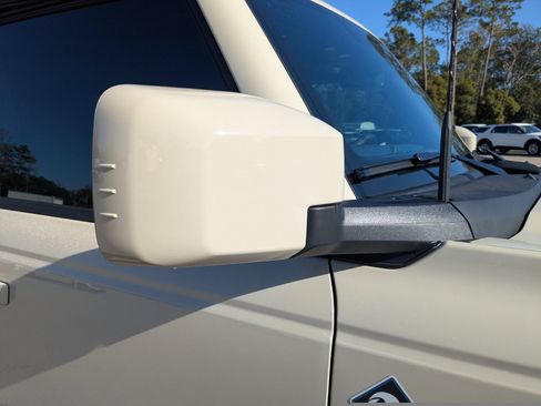 New 2025 Ford Bronco Outer Banks w/ Sasquatch Package AWD/4WD image 12