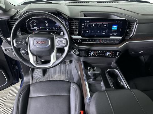 Used 2024 GMC Sierra 1500 SLT w/ SLT Premium Plus Package AWD/4WD image 21