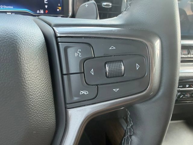 Used 2023 Chevrolet Silverado 1500 High Country w/ High Country Premium Package AWD/4WD image 26