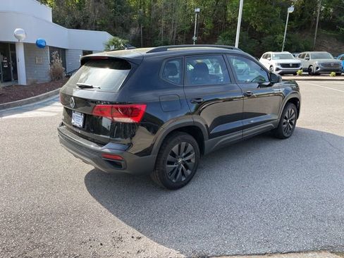 Used 2023 Volkswagen Taos S image 3