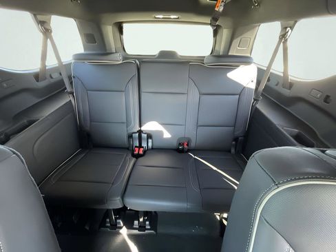 New 2026 Chevrolet Suburban Premier AWD/4WD image 25