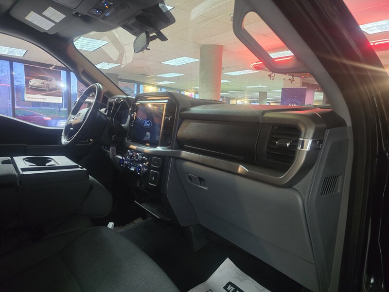 Used 2025 Ford F150 XLT w/ Equipment Group 301A Standard AWD/4WD image 13
