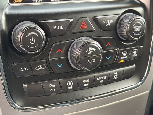 Used 2018 Jeep Grand Cherokee Altitude image 14