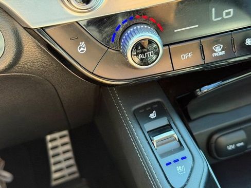 Used 2024 Kia Telluride AWD image 20