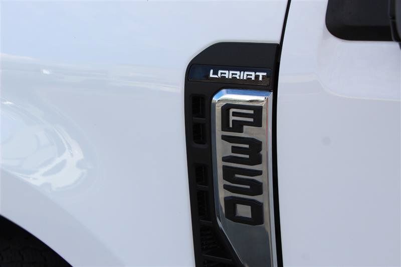 Used 2023 Ford F350 Lariat w/ FX4 Off-Road Package AWD/4WD image 39