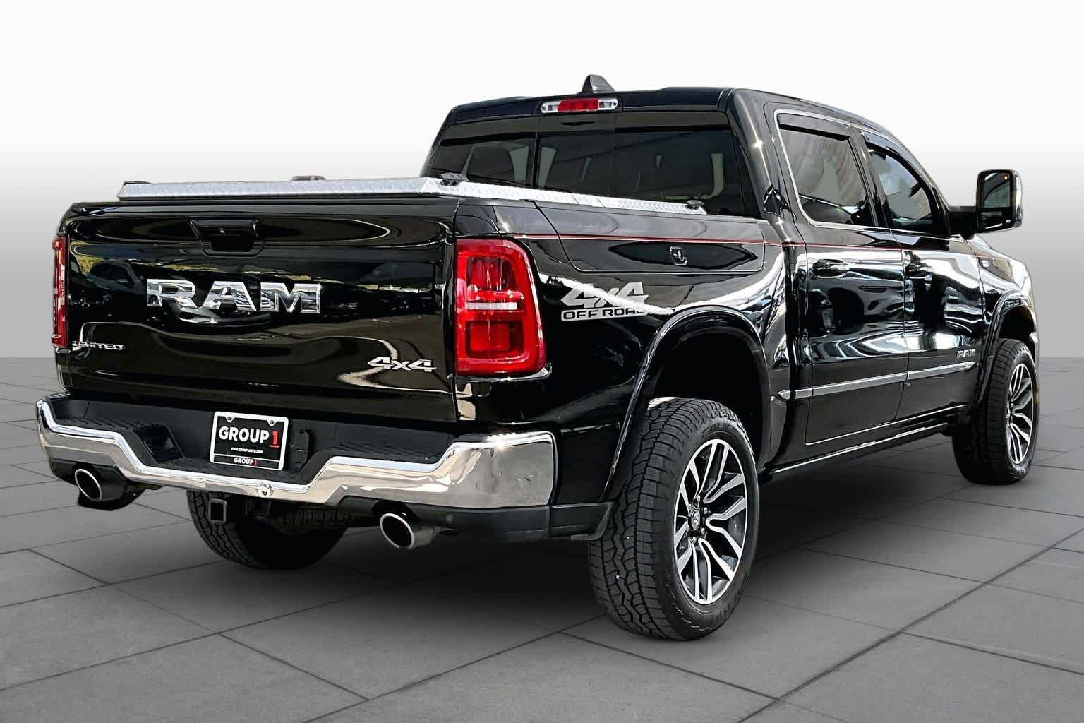 Used 2025 RAM 1500 Limited w/ Off Road Group AWD/4WD image 12