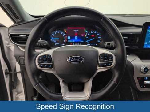 Used 2021 Ford Explorer XLT w/ Equipment Group 202A image 34