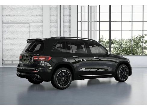 New 2026 Mercedes-Benz GLB 35 AMG 4MATIC image 20