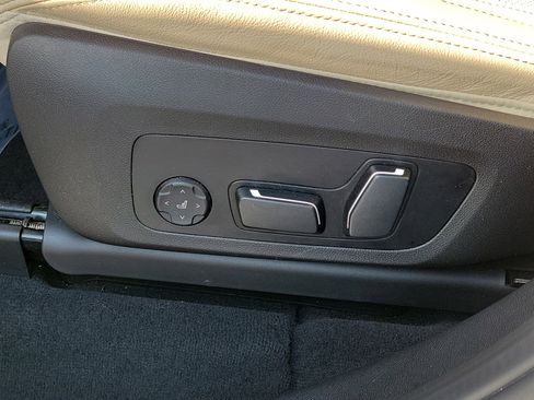 Used 2024 BMW X3 sDrive30i w/ Convenience Package RWD image 21