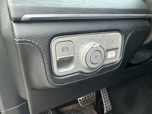 Used 2023 Mercedes-Benz GLS 580 4MATIC image 57