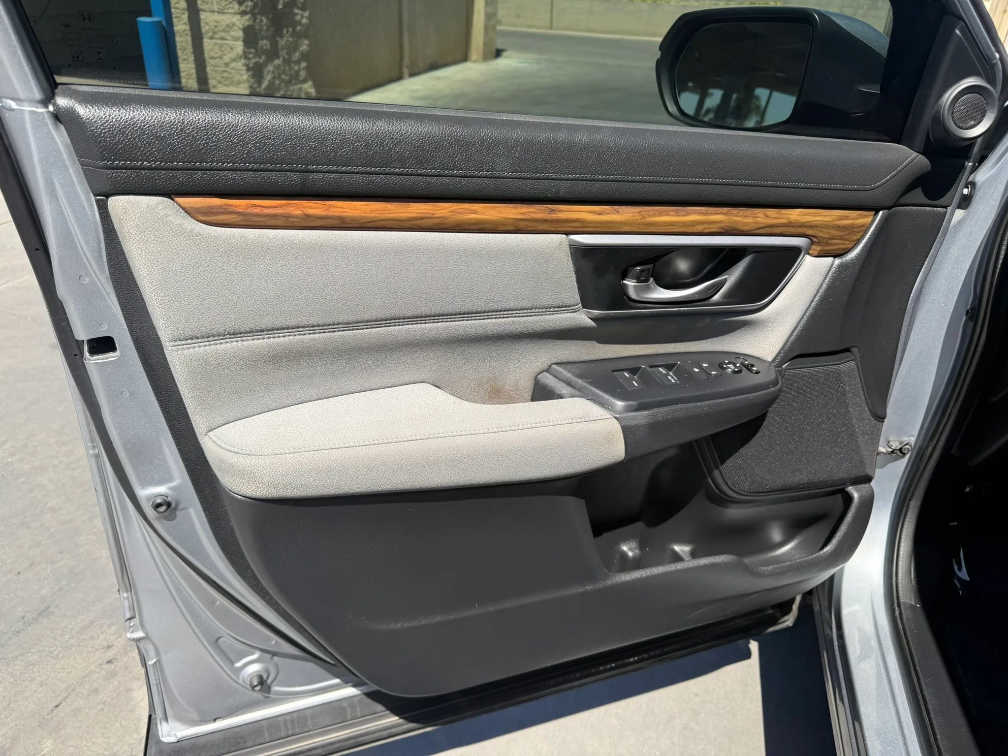 Used 2019 Honda CR-V EX image 18