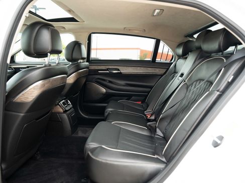 Used 2021 Genesis G90 3.3T Premium AWD/4WD image 25