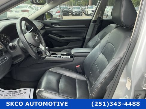 Used 2020 Nissan Altima 2.5 SL FWD image 11