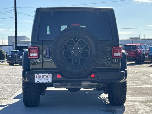 Used 2024 Jeep Wrangler Willys image 11