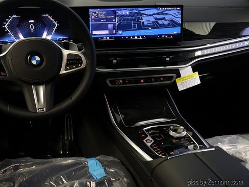 Used 2027 BMW X7 xDrive40i w/ Executive Package AWD/4WD image 17