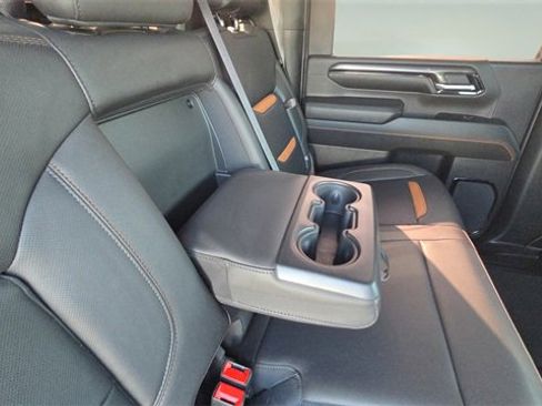 Used 2024 GMC Sierra 2500 AT4 w/ AT4 Preferred Package image 20
