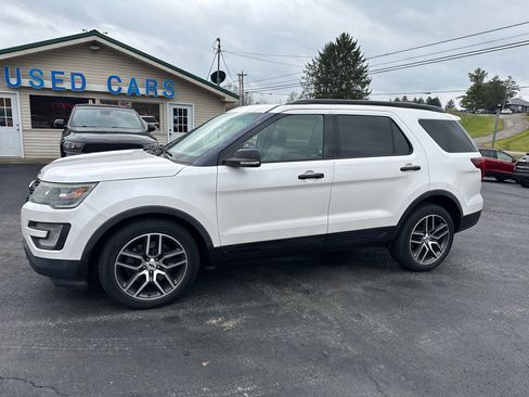 Used 2016 Ford Explorer Sport w/ Equipment Group 401A image 3